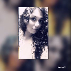 Meet your Posher, Alma